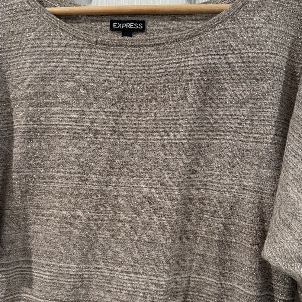 Express Sweater - Picture 2 of 6